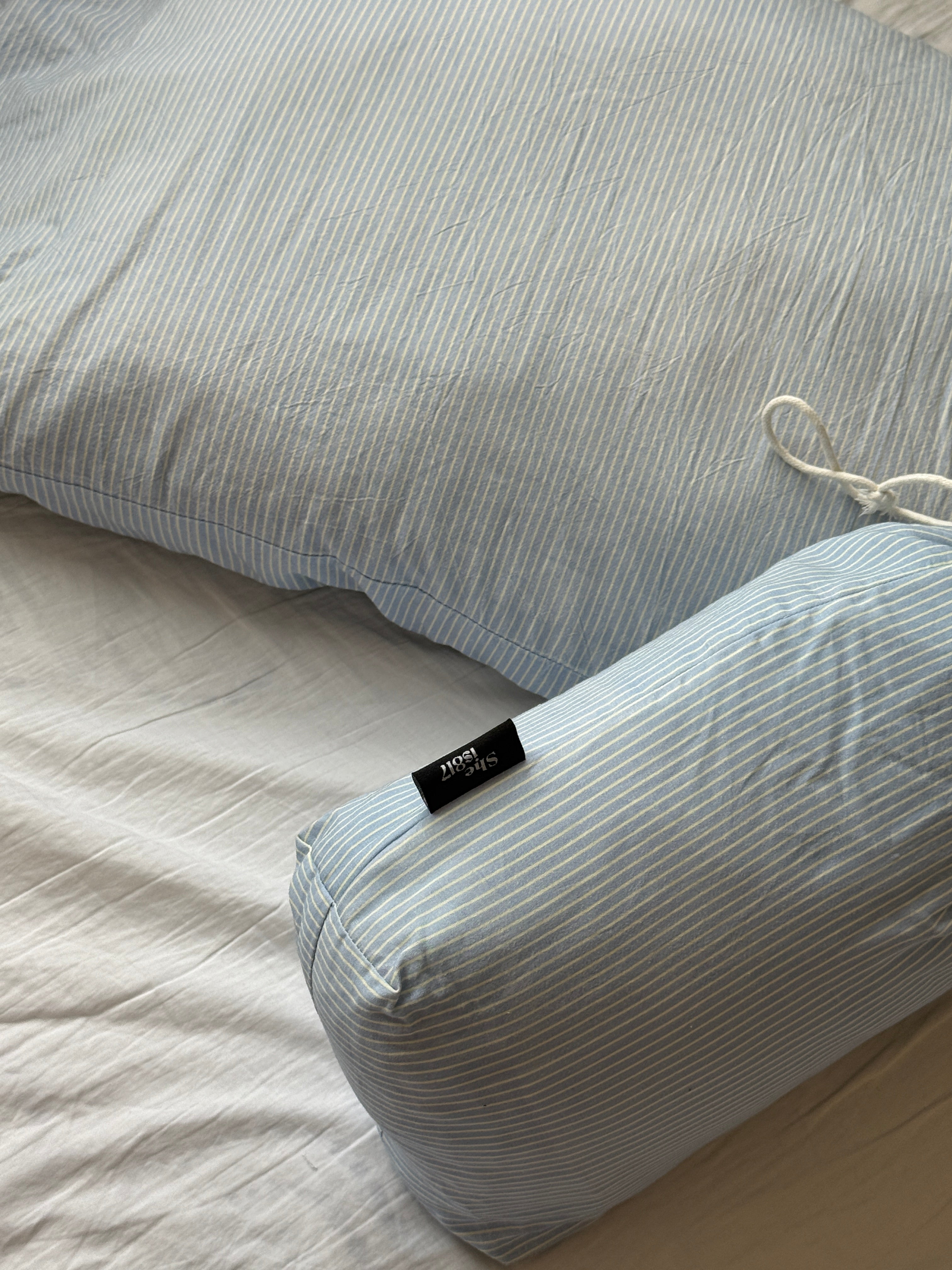 Still Blue Pillow and Sheet Set (archive)