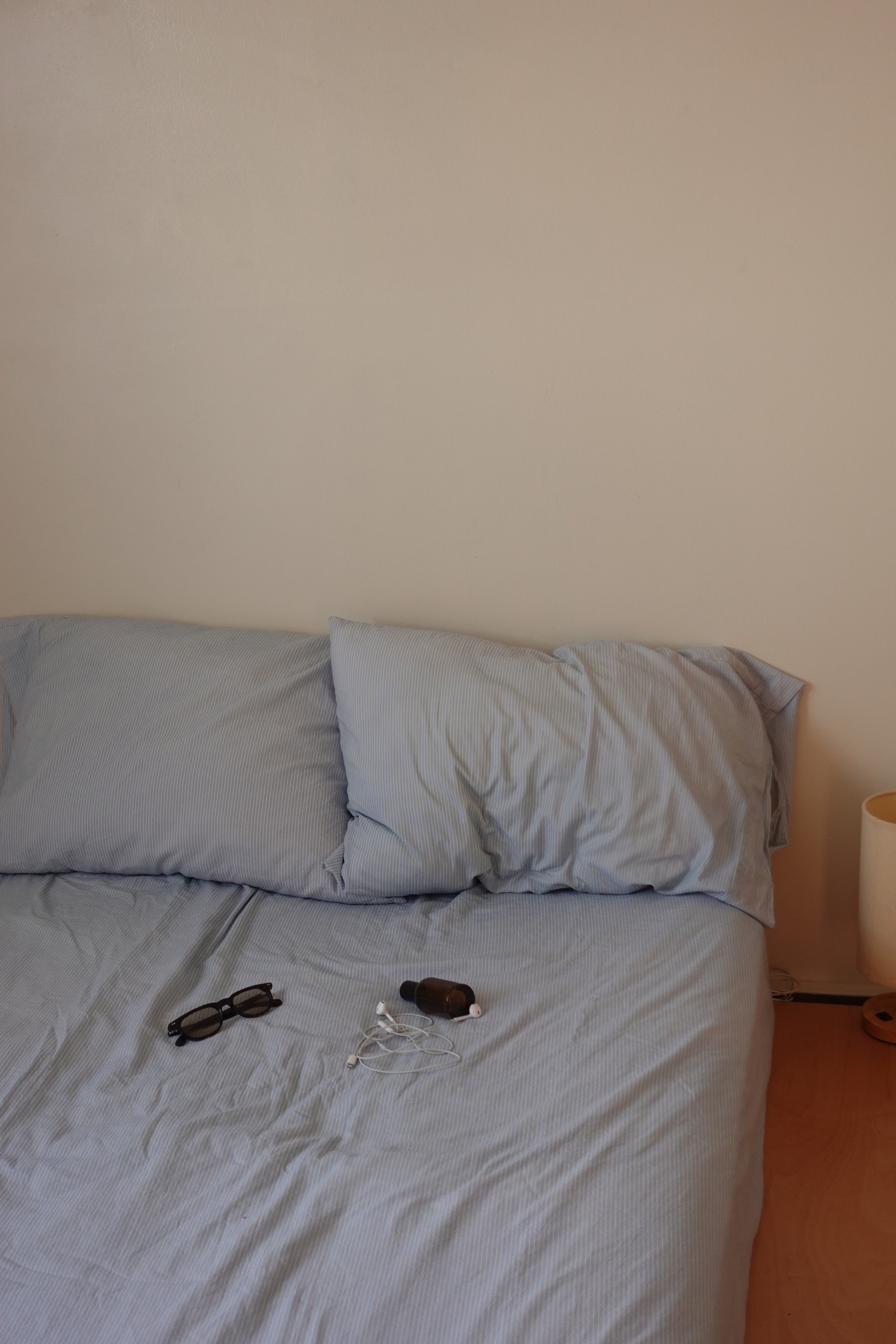 Still Blue Pillow and Sheet Set (archive)