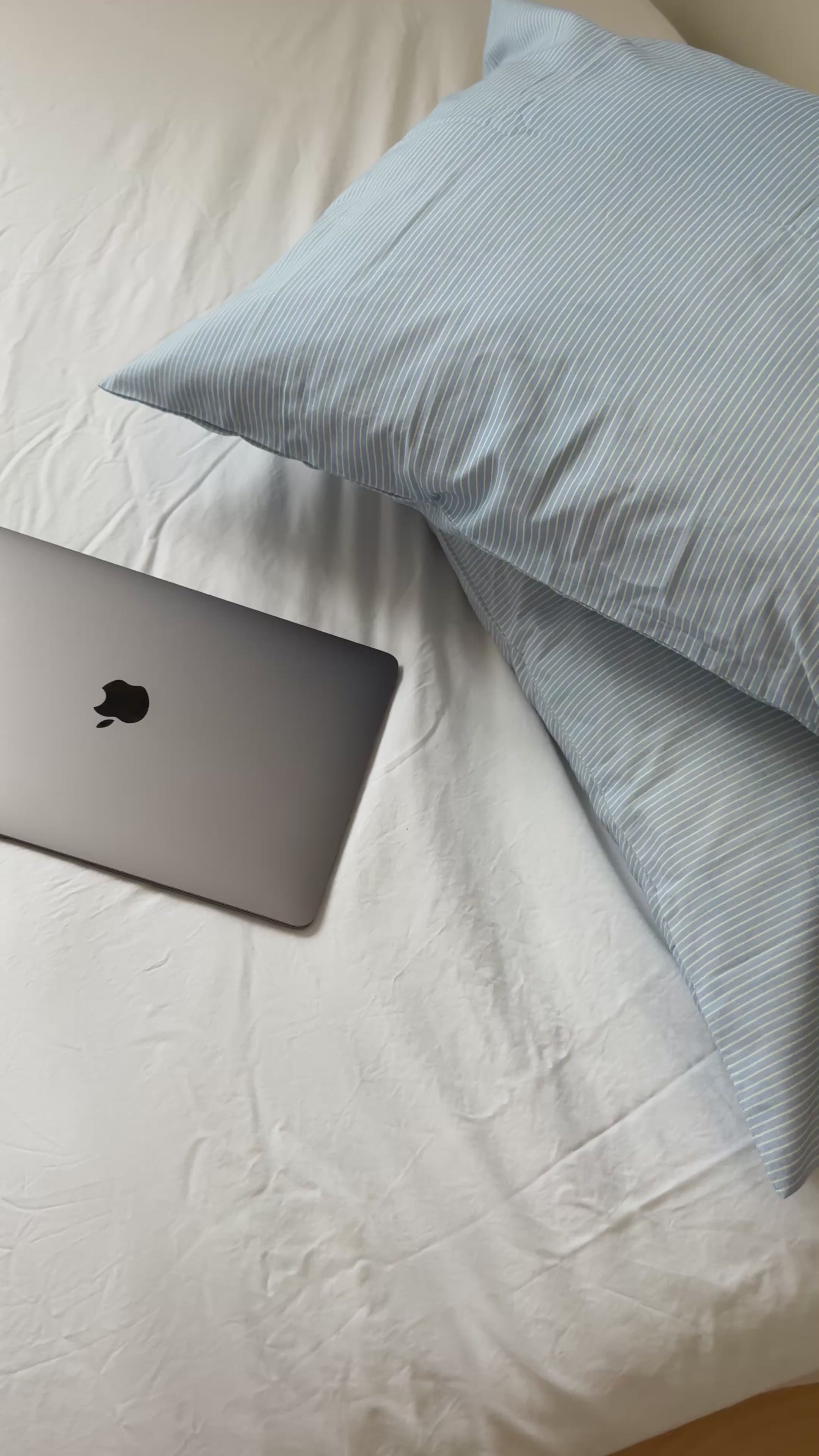 Still Blue Pillow and Sheet Set (archive)